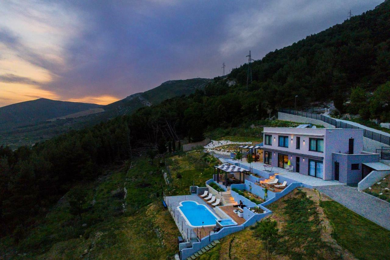 Villa Blue Hill Каштела Экстерьер фото